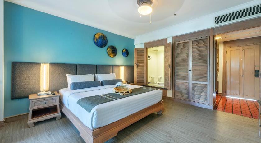 Image of Deluxe Double or Twin Room 12