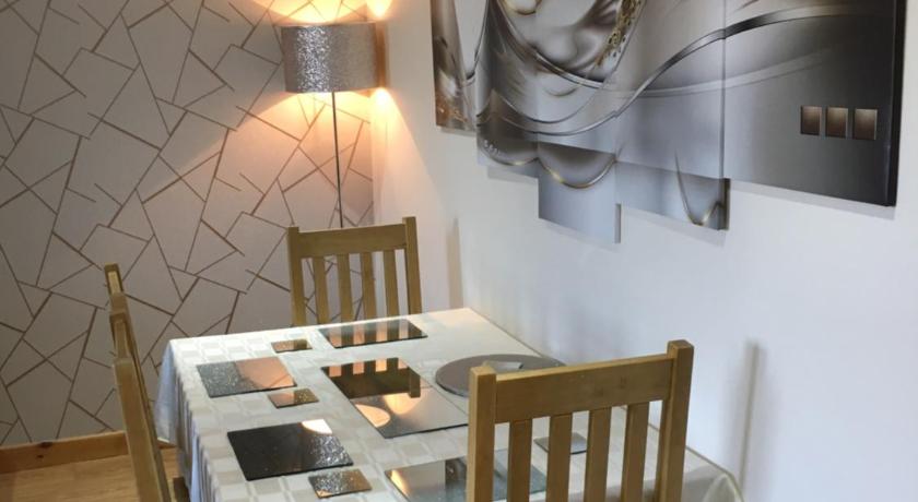 Azim and Suzi’s city centre apartment Inverness - image 7