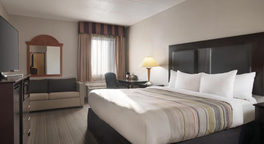 Country Inn & Suites by Radisson, Indianapolis East, IN