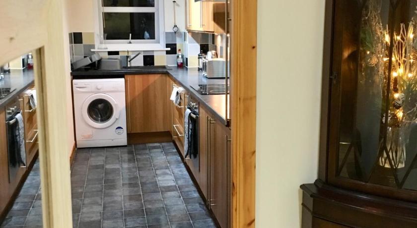 Azim and Suzi’s city centre apartment Inverness - image 5