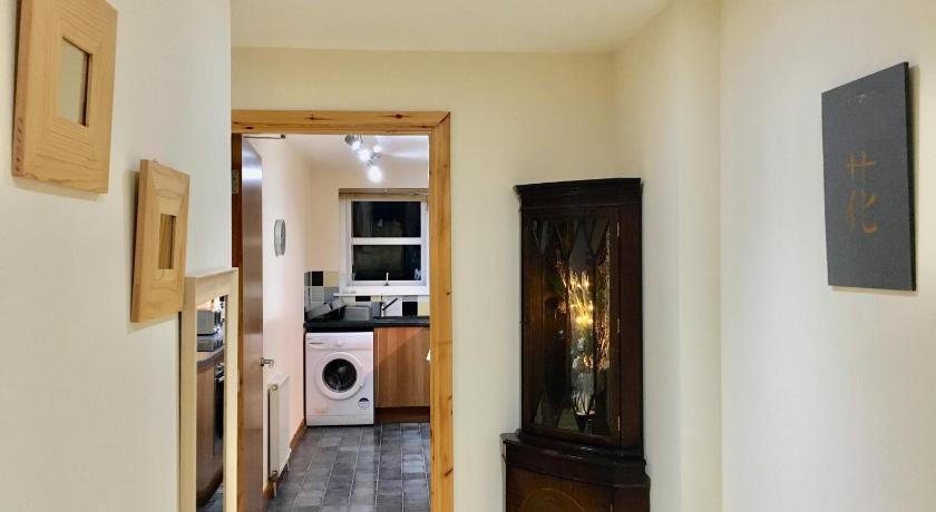 Azim and Suzi’s city centre apartment Inverness - image 3