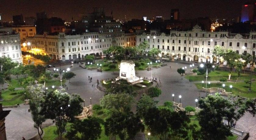 HEART OF PLAZA SAN MARTIN - 2 Boutique Apartments