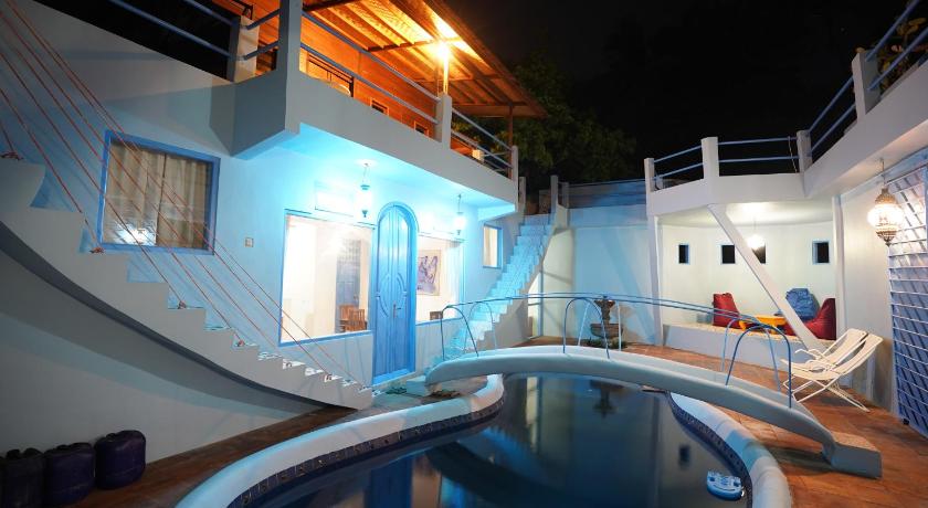 Rumah batu photo