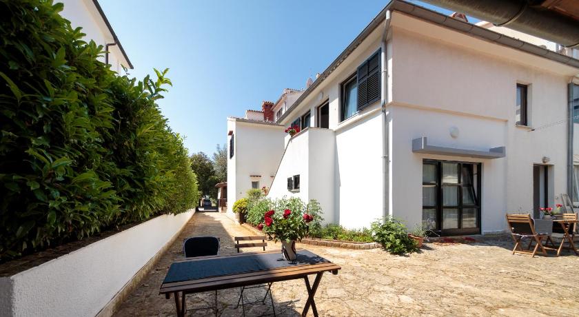 Apartments C52 — Hotel in Rovinj