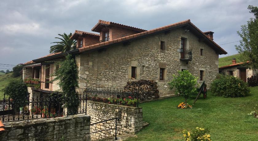 Casa Los Laureles