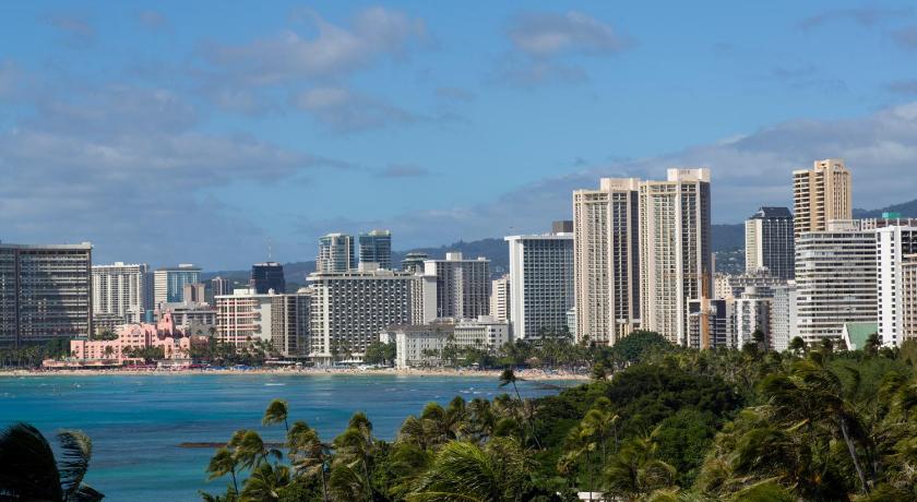 Lotus Honolulu Hotel