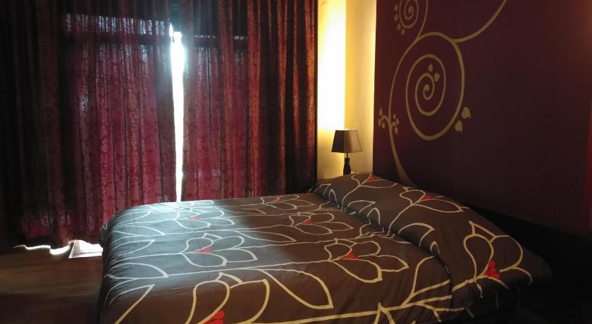 Image of One-Bedroom Suite 13