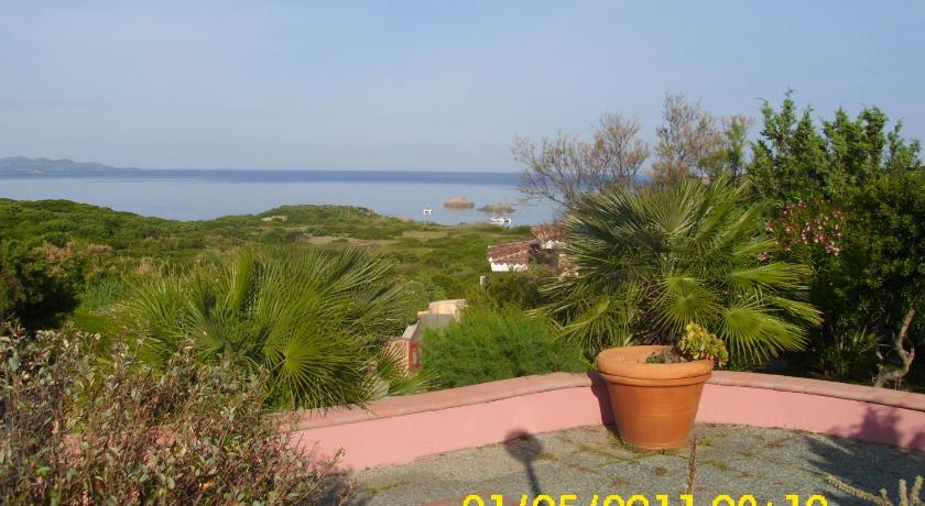 ZIRICHELTULA (LUCERTOLA) — Hotel in Golfo Aranci