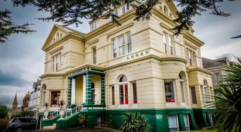 Annan Hotel — Hotel in Llandudno