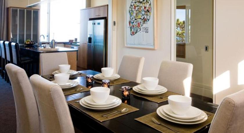 Image of Two-Bedroom Penthouse with Sea View 10