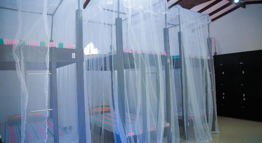 Hikka Surf Hostel — Hotel in Hikkaduwa