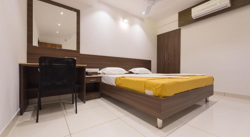 Hotel Karuna Residency