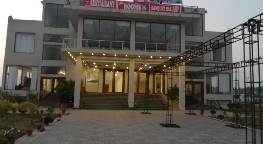 Yashvi Hotel And Resorts Prices Photos Reviews Address India - 