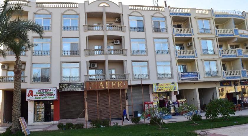 Sea View apartment on the promenade photo