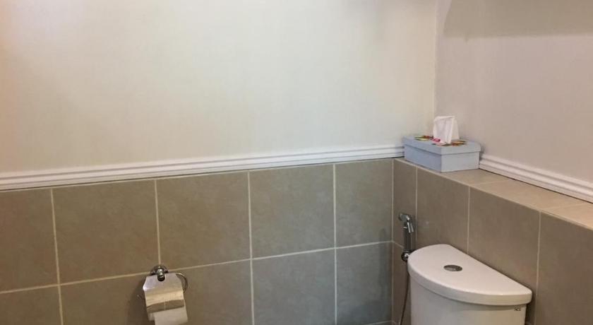 Image of Standard Suite 5