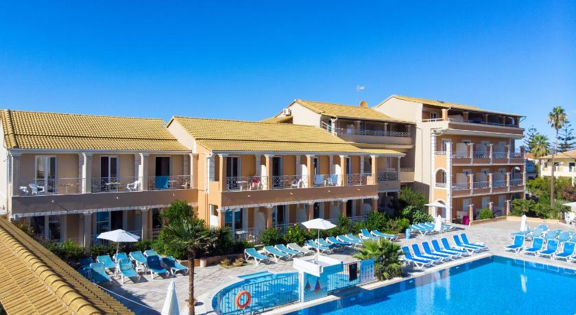 Kavos Plaza Hotel