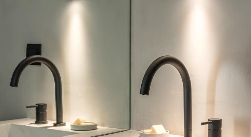 Hub Suites, Luxury living in Athens photo
