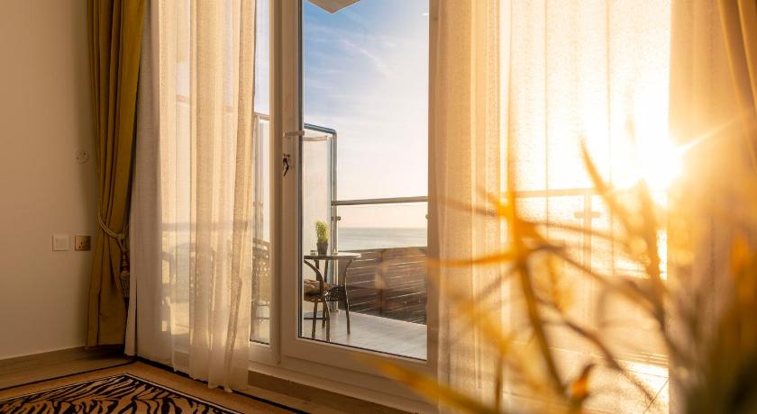 Sunrise Villas photo