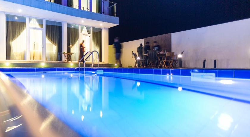 Sunrise Villas photo