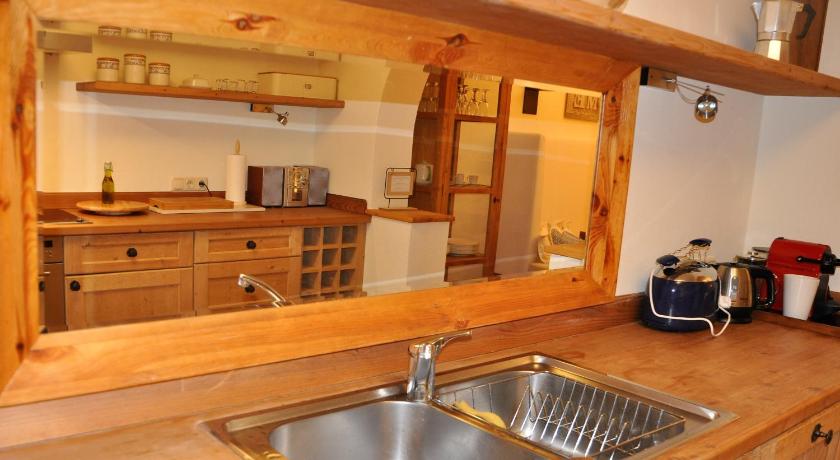 Image of Apartment 6