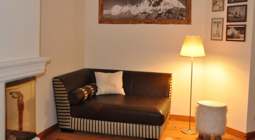 Image of Apartment 4