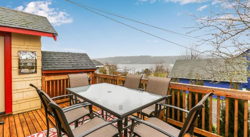 Bay View Bungalow photo