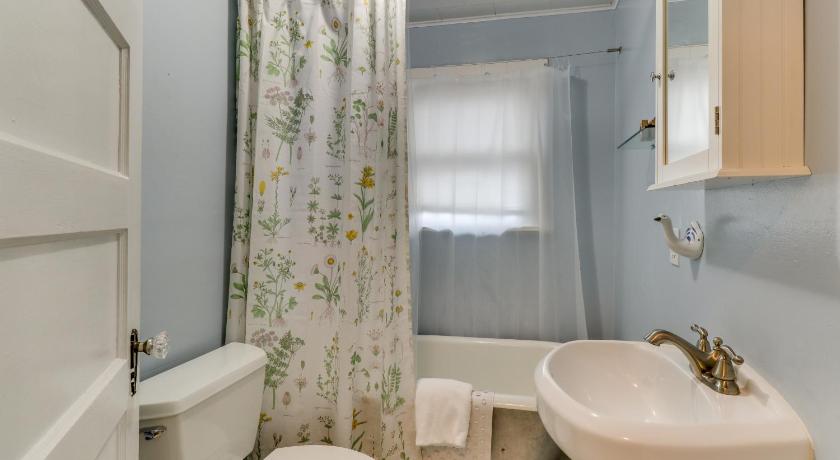 Bay View Bungalow photo