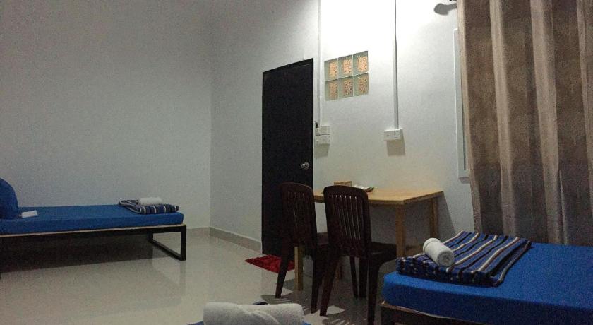 Image of Triple Room with Shared Bathroom 1