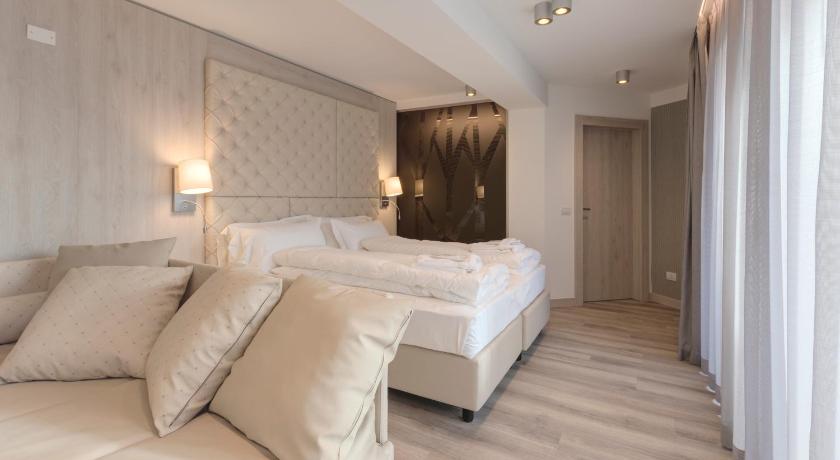 Hotel Rosengarten photo