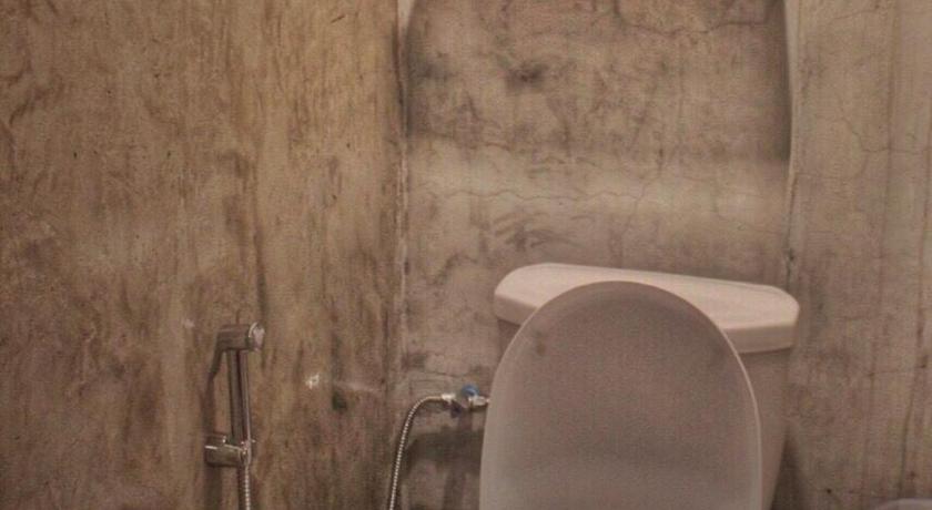 OK CHIC PHUKET HOSTEL photo