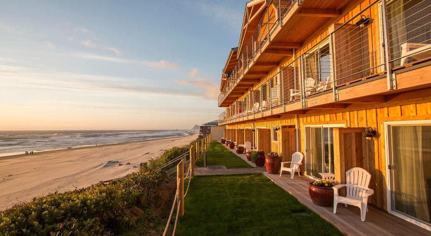 Pelican Shores Inn — Hotel in Lincoln City (OR)