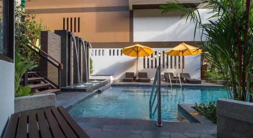 Image of Deluxe Pool Access Room 11