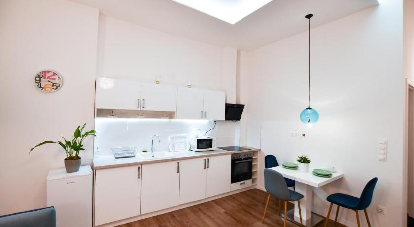 Daisy Apartment in the inner city photo