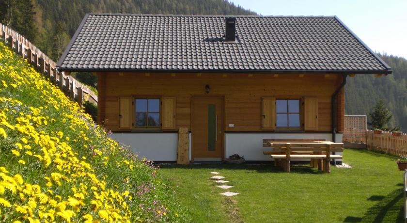 Chalet Niederhaushof — Hotel in Ultimo