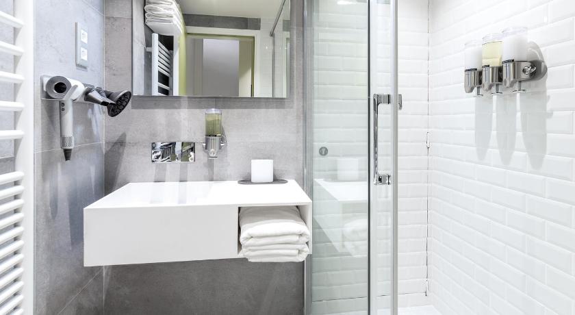 Exclusive Loft in Le Marais - image 13