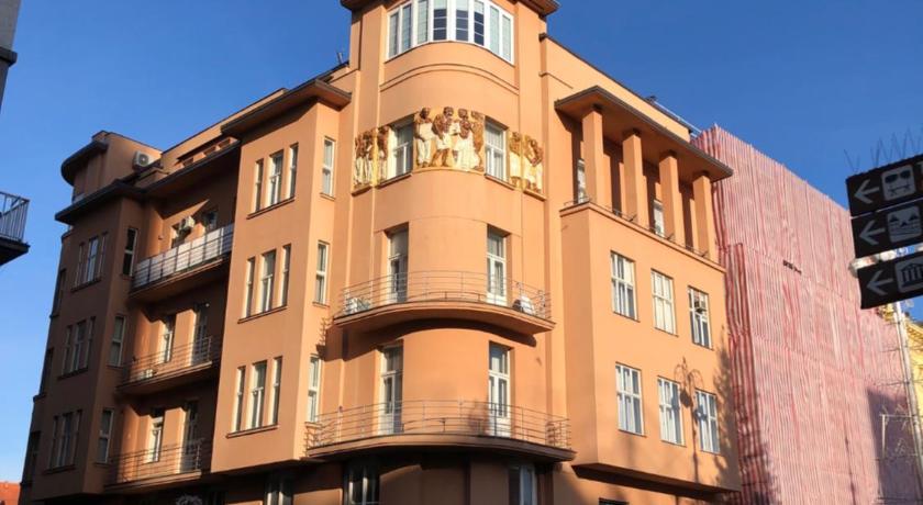 Main Square Oval Apartment — Hotel in Zagreb