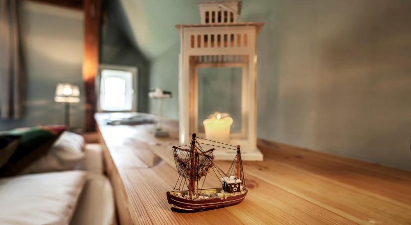 Book Haus Am See Seeblick Und Ruderboot In Luckow Germany