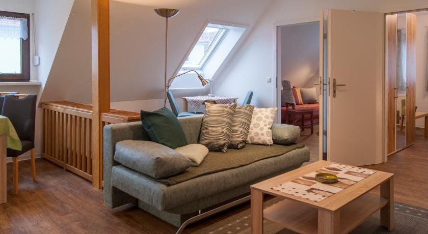 Ferienwohnung Am Waldrand — Hotel in Dresden