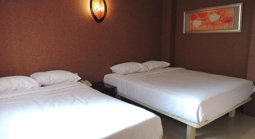 Image of Family Room 2