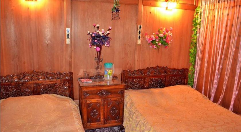 Image of Double Room with Extra Bed 0