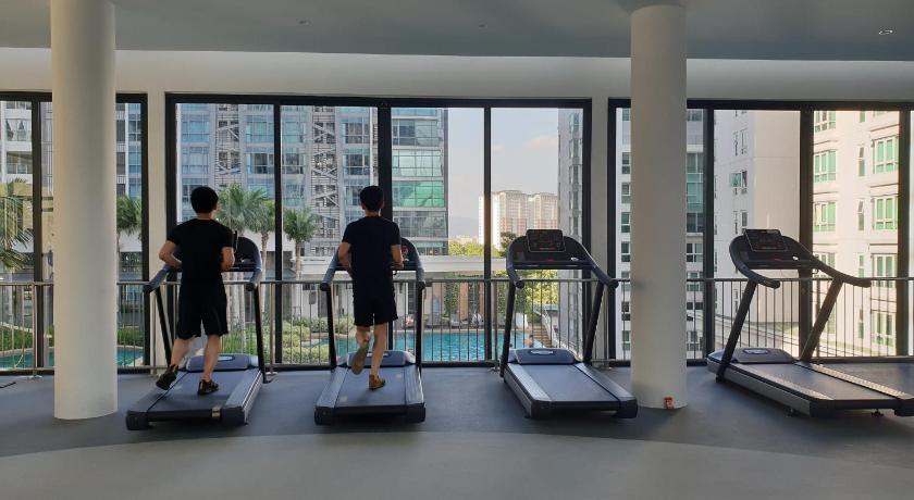 Sunway Velocity V Residence Suites photo