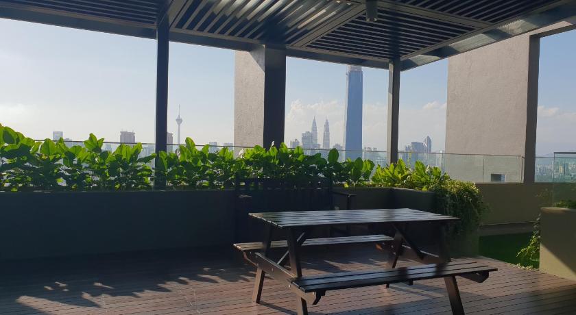 Sunway Velocity V Residence Suites photo