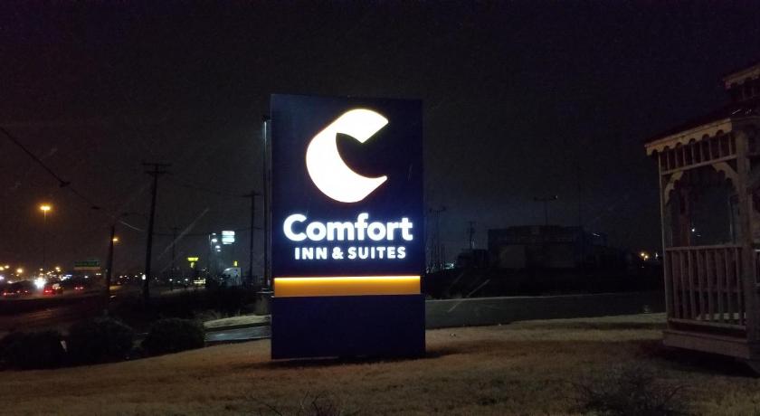 Comfort Inn & Suites Tulsa I-44 West - Rt 66