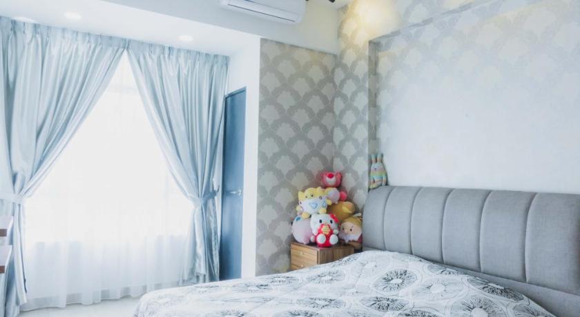 3BR Pool View WiFi Jusco Aeon Ikea Waterpark Tesco photo