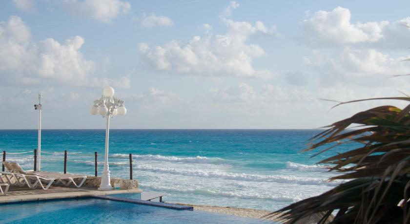 Bsea Cancun Plaza Hotel