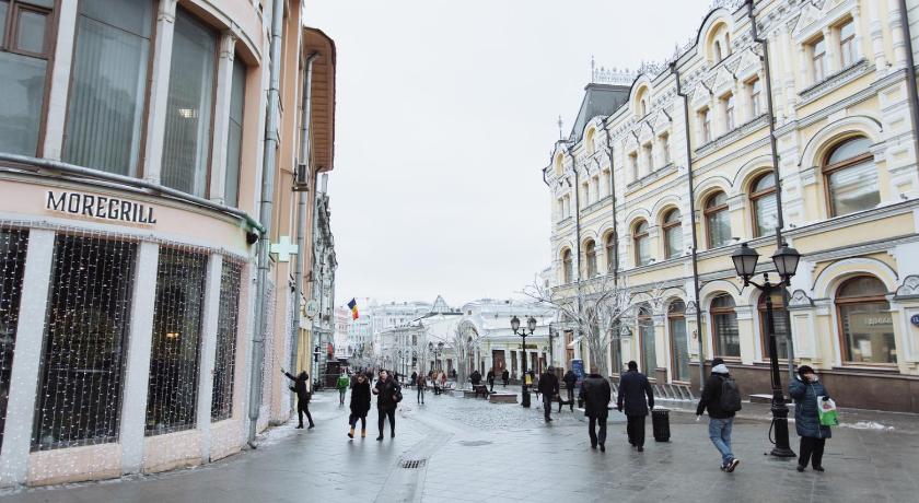 Pathos near Kremlin photo