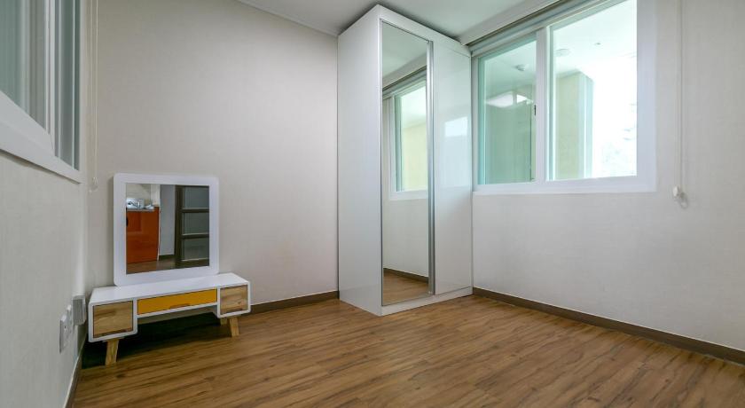 Tongyeong Beachcastle Resort in Tongyeong-si - Room Deals, Photos & Reviews
