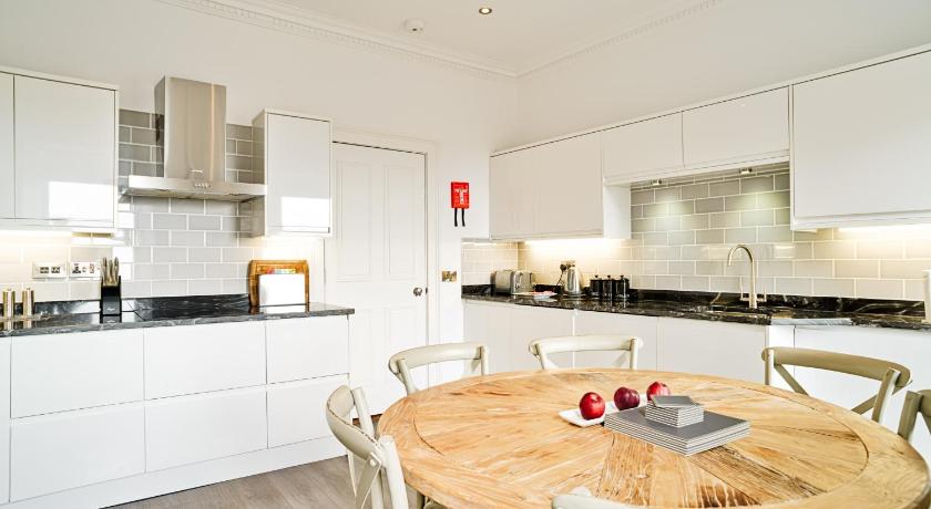Image of Two Bedroom Apartment 14