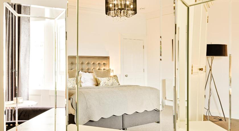 Image of Three Bedroom Apartment 12