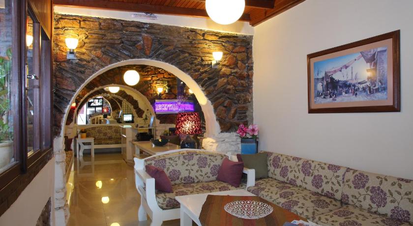 Albatros Hotel photo